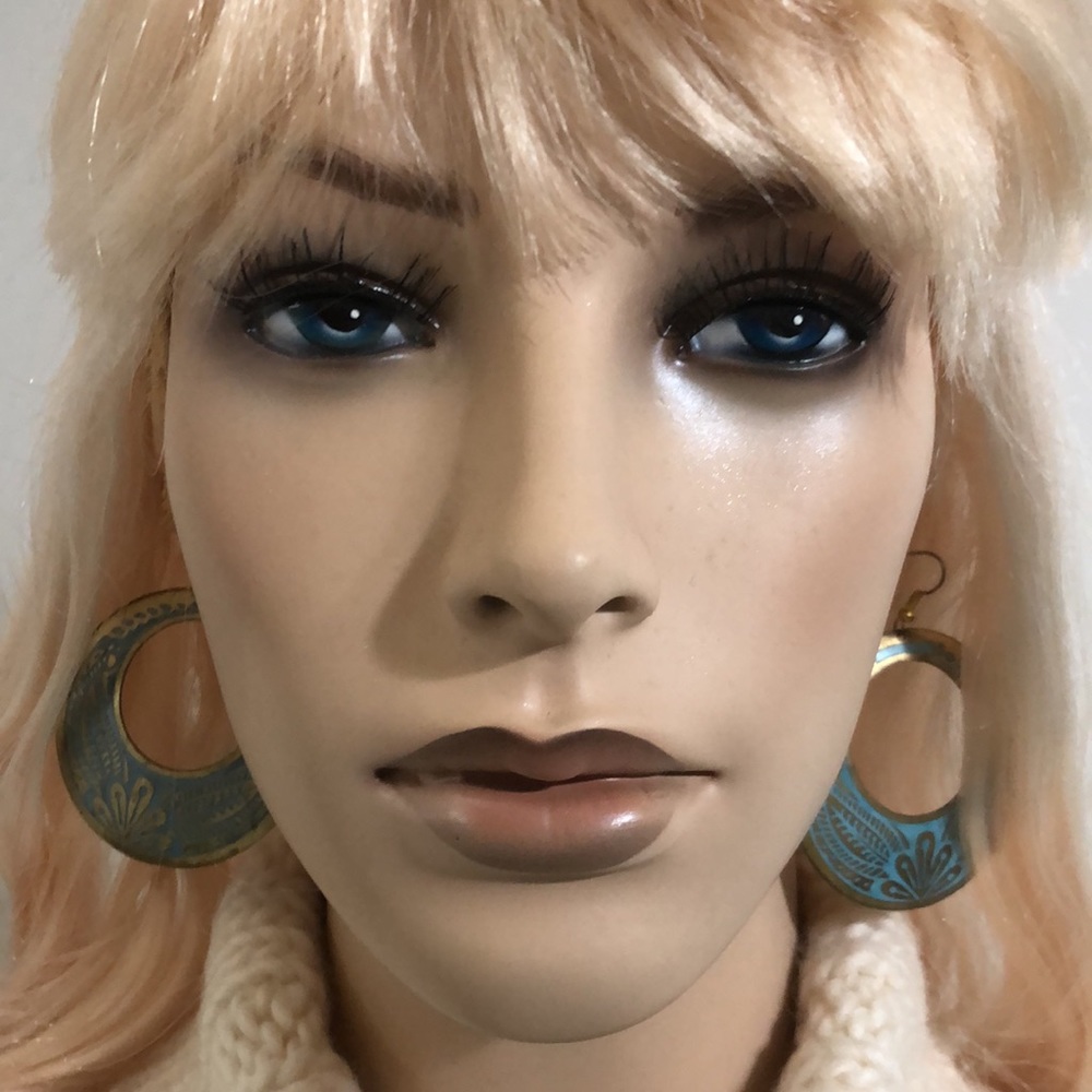 Vintage Metal Painted Earrings in Gold and Turquoise Design - Picture 8 of 14